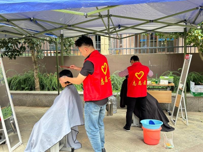枝江市科协走进仙女镇西湾社区，暖心重阳、益心义医公益科普服务活动盛大举行  第3张