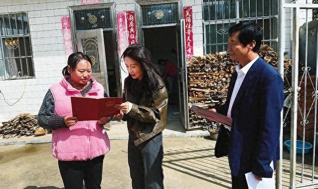 太白县首批农村房地一体不动产权证书发放，村民合法财产权益有保障  第1张