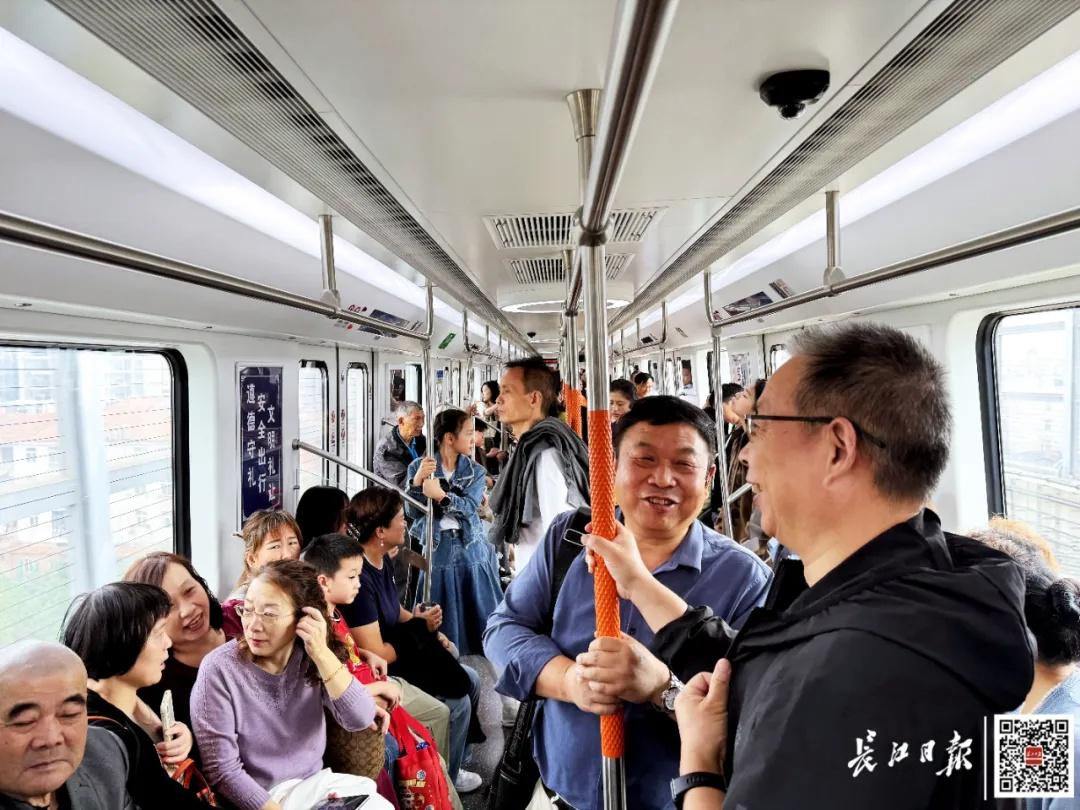 黄陂到汉口，公交地铁谁更早？K295 路开通引发网友热议  第4张