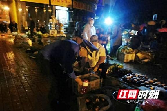 人间烟火气，最抚凡人心！资阳区天成市场早市疏导点，你去过吗？  第1张