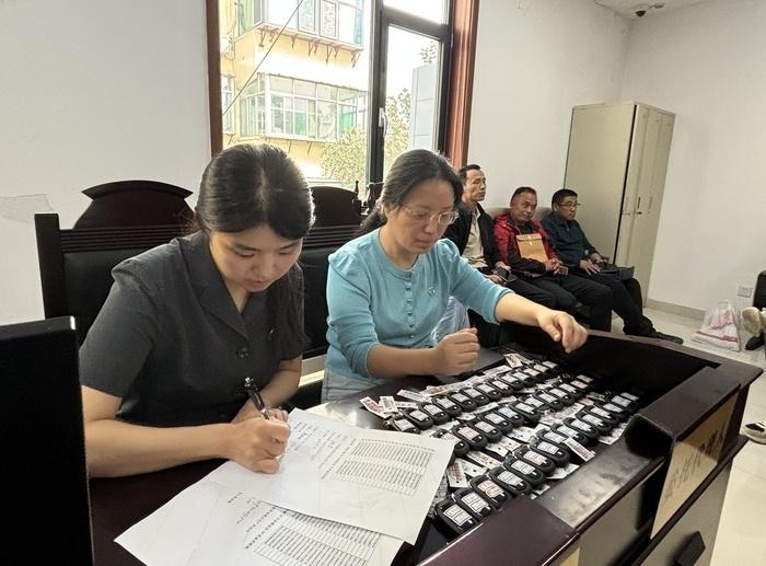 56 名车主近一年无法挂牌上路，历下区法院出手了  第3张