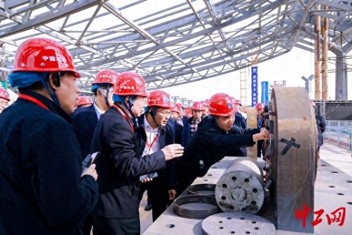 大型机场钢结构精益建造技术交流观摩会在山西太原举行，200 余名行业专家实地观摩  第1张