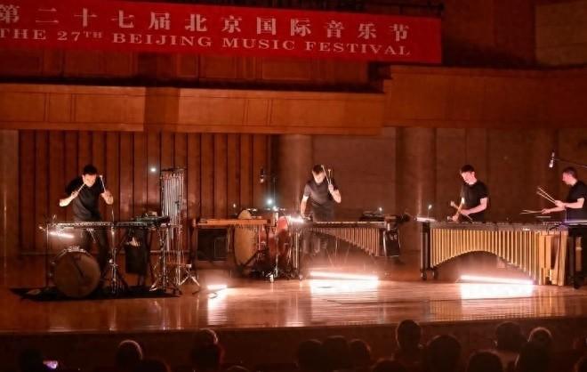 鬼才作曲家安迪·秋保携沙盒打击乐团，打造前所未有的先锋之作