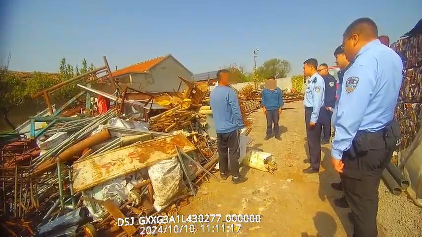 三名安装工人 5 日内 4 次盗窃工地配件，警方神速破案追回  第5张