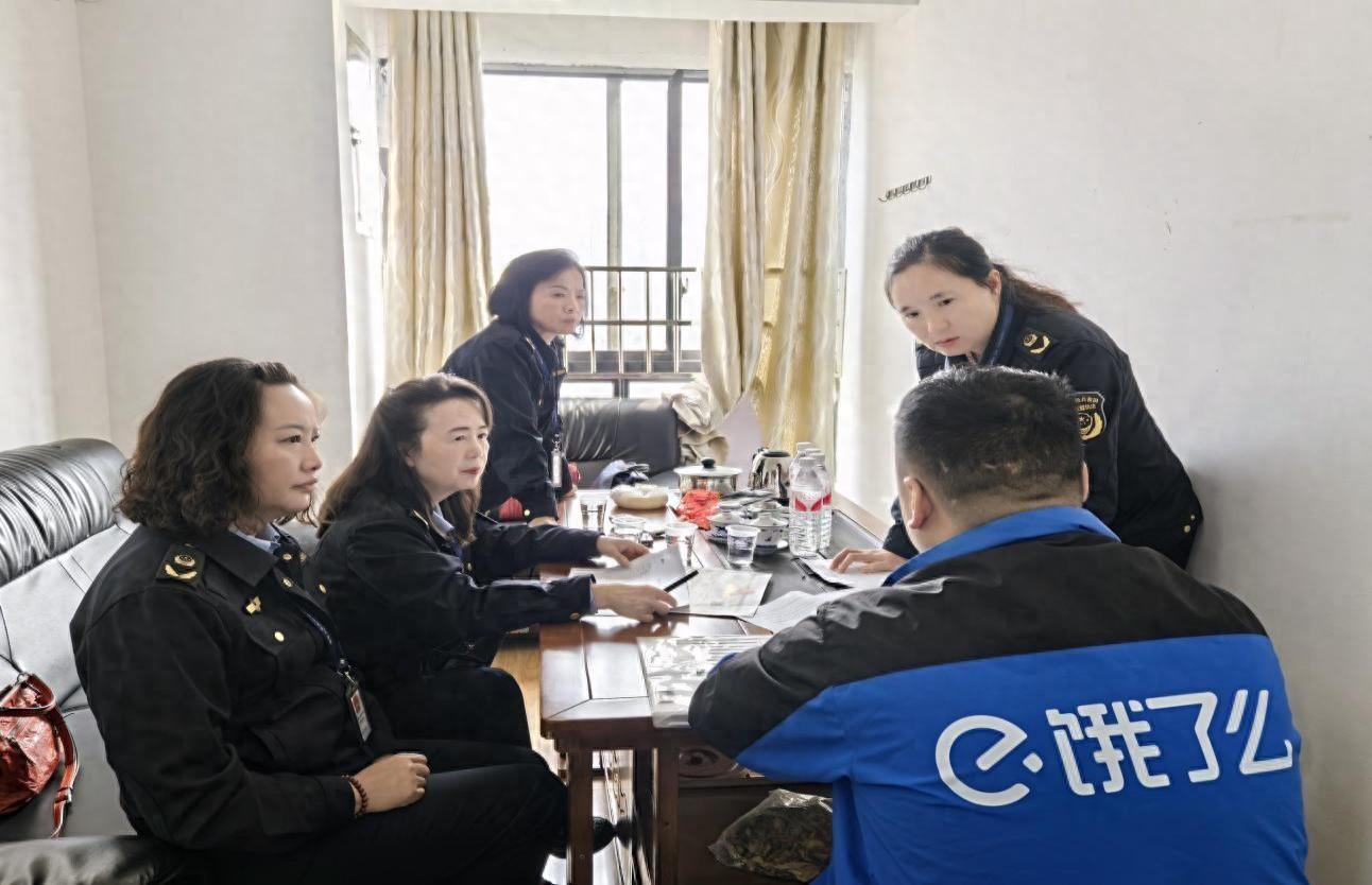 双十一临近，铜仁市市场监管局开展化妆品网络经营安全检查，为消费者保驾护航  第1张