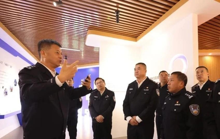 陕西省公安厅副厅长一行调研韩森寨派出所，了解基层警务工作  第4张