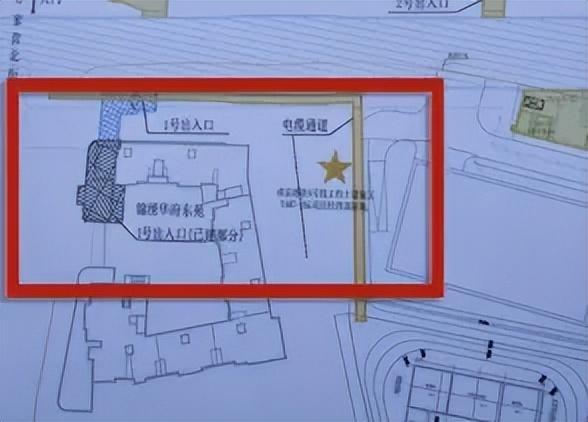 南京一地铁站点施工砸穿隔壁小区地下车库，200 多户居民忧心忡忡  第3张