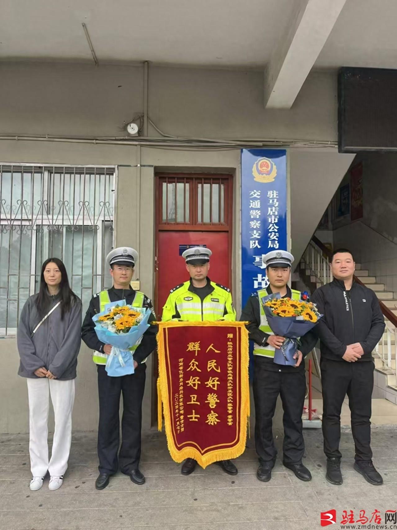 市民突感身体不适，警车秒变救护车！交警紧急救援