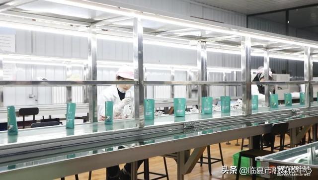 双十一消费季，临夏市河州盖碗茶文化博览园全力冲刺，线上直播火爆进行中  第8张