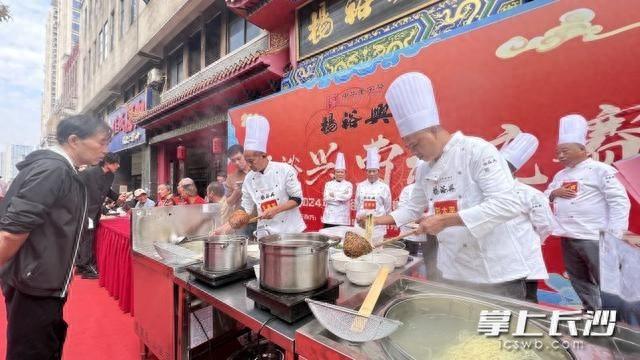 煮面竟有如此多讲究！杨裕兴非遗技艺展让你大开眼界  第1张