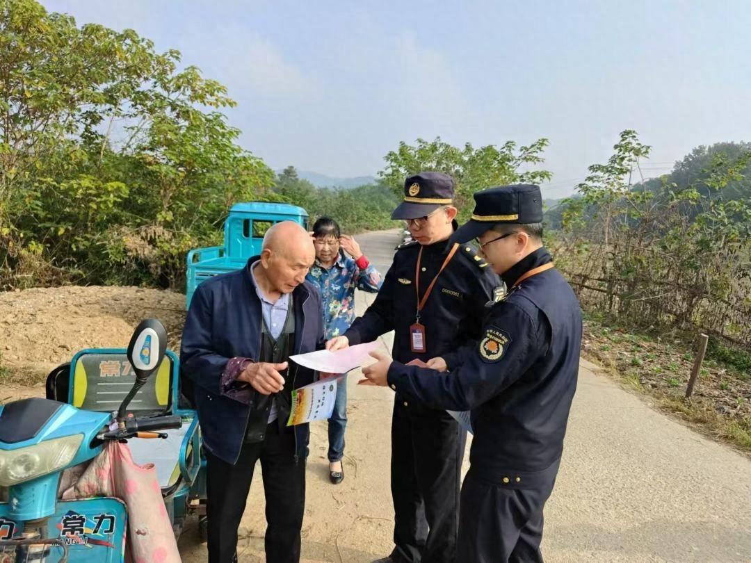 长兴县综合行政执法局雉城中队多举措禁烧秸秆，守护蓝天白云
