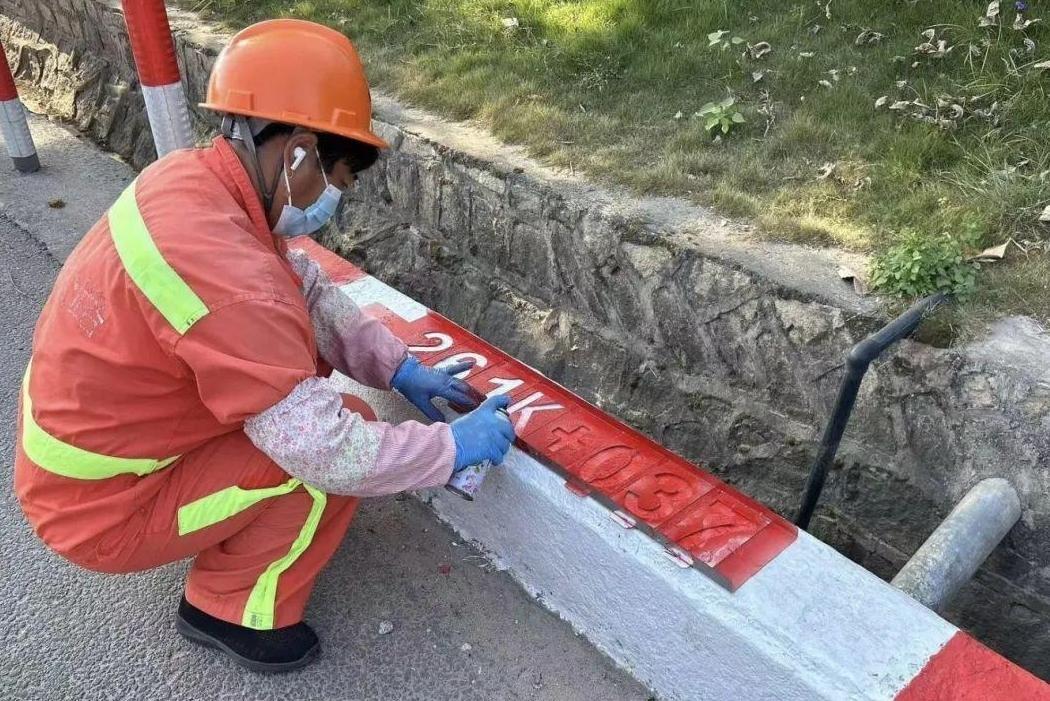 公路附属设施换新衣，颜值安全双提升！你还不来看看？  第2张