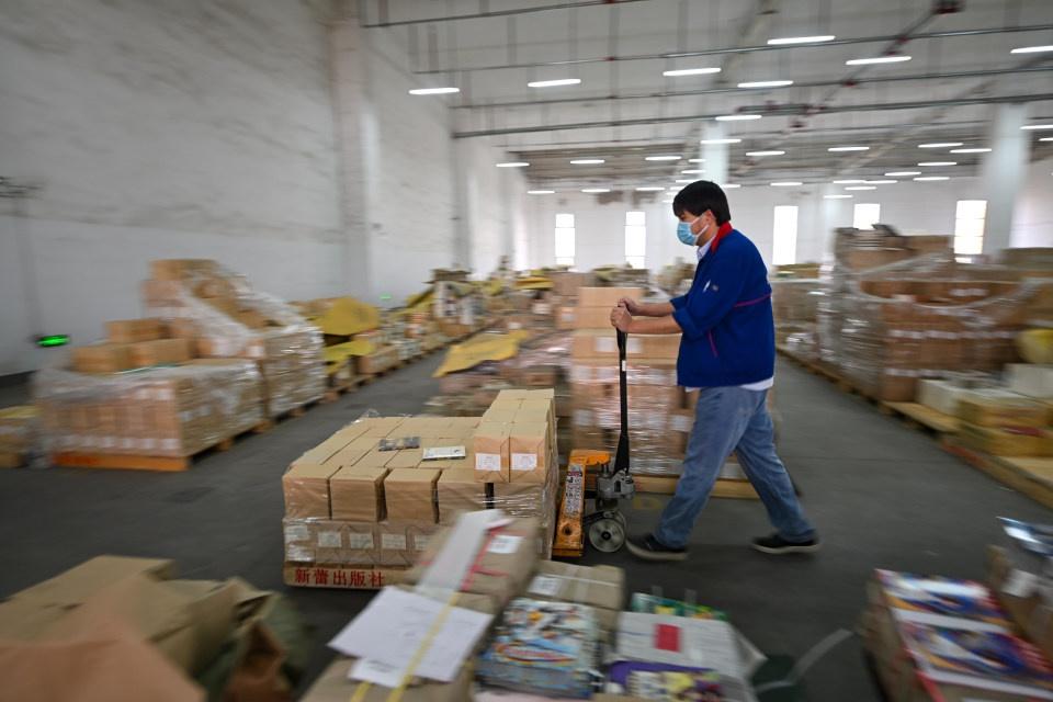 Z 世代图书主播董璐:7 年直播,用真诚传递知识 第6张 Z 世代图书主播董璐:7 年直播,用真诚传递知识 第6张