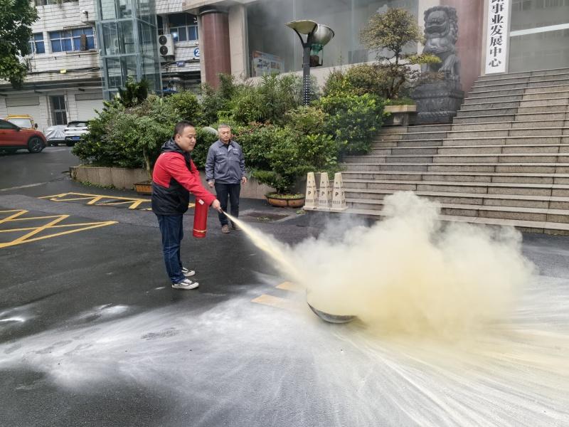 十堰市公路事业发展中心举办消防安全培训，强化职工消防安全意识  第2张