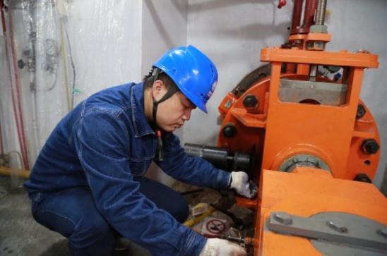 从普通员工到全国青联委员，李维巍的成功之路  第3张