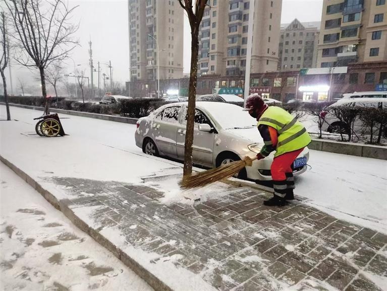 呼和浩特大雪来袭，环卫工人如何迅速应对？揭秘智慧清雪指挥平台的神奇力量  第5张