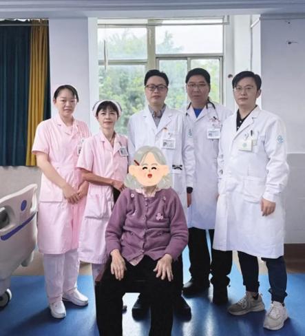 101岁老太心脏起搏器手术成功，刷新韶关市最高年龄纪录  第1张
