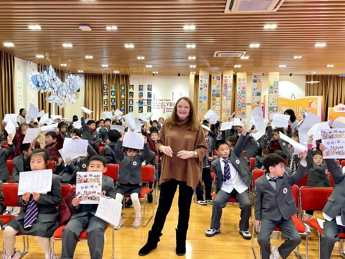 揭秘欧洲小众文化：妮可•龙白新书分享会带你探索不为人知的趣味知识  第3张