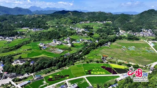 张家界武陵源区：打造宜居之城，环境更美、设施更全、产业更旺  第2张
