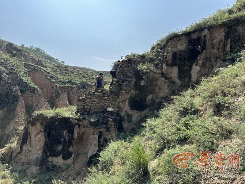 陕北黄土高原惊现龙山文化石城遗址，面积超10万平方米，历史价值惊人  第11张