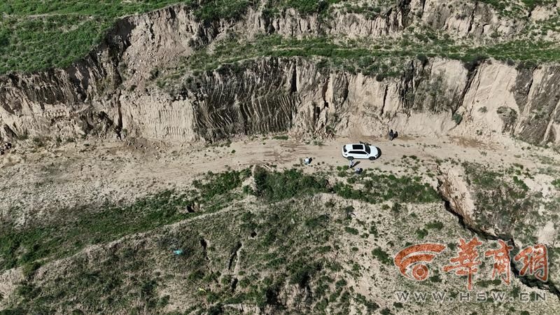 陕北黄土高原惊现龙山文化石城遗址，面积超10万平方米，历史价值惊人  第3张