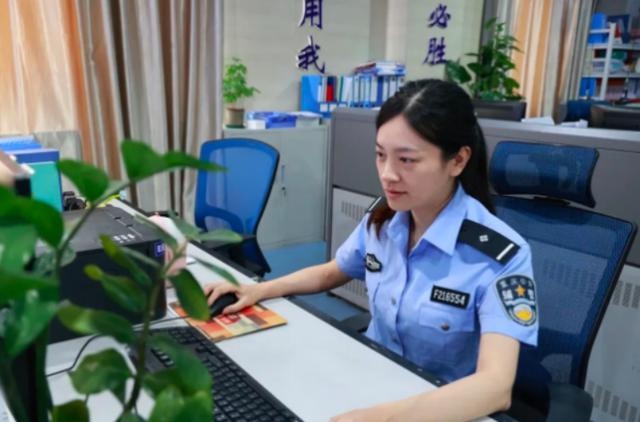 长大后我就成了你：肖云瑶十四年警务生涯，扛起父辈旗帜砥砺前行  第2张