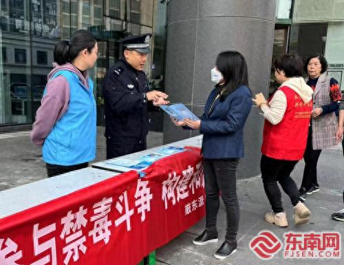 揭秘新型毒品伪装术：你真的能识别身边的毒品吗？  第1张