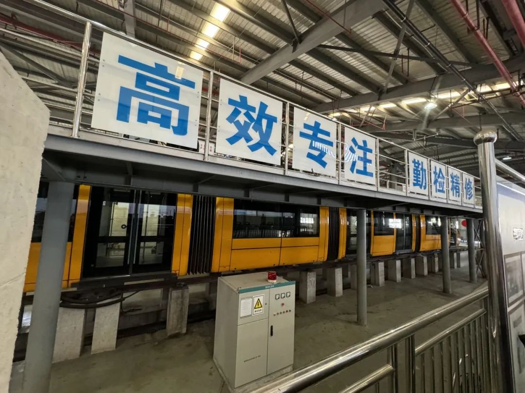 71岁气象站揭秘：小记者亲历数字化变革，探秘城市未来  第5张