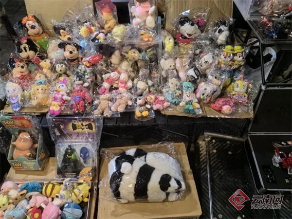 昆明鬼市：夜幕下的神秘二手市场，年轻人为何纷纷涌入？  第5张