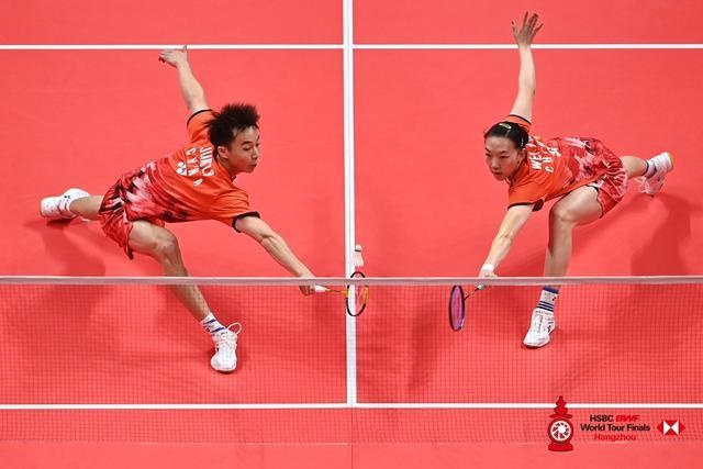 国羽女双新星闪耀世界巡回赛，20岁刘圣书21岁谭宁势不可挡  第2张