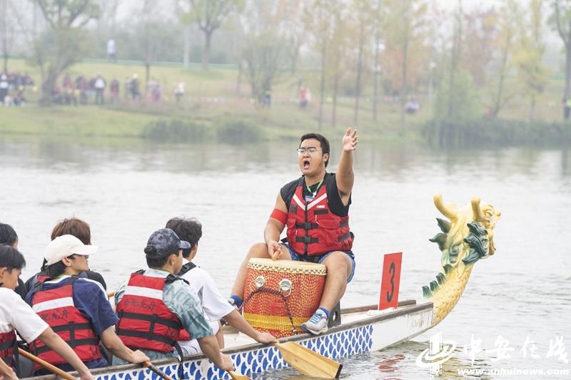 500 名学子竞渡少荃湖！2024 年中国·皖美山水龙舟赛·合肥站激情开桨  第7张