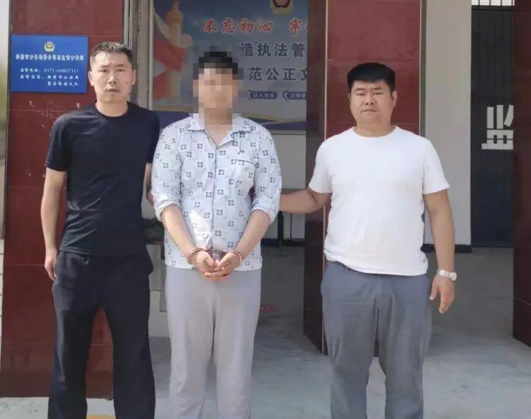 从橄榄绿到藏青蓝，他的忠诚从未改变  第2张