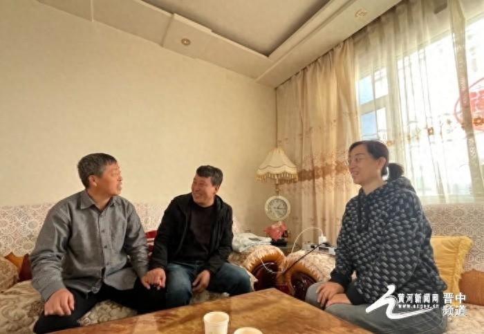 和顺县人民检察院：重阳节慰问退休老干警，传承检察精神  第1张