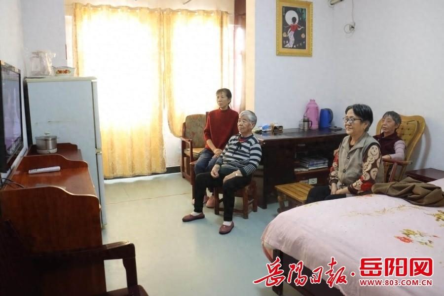 汨罗市推进重温经典频道进入养老机构，让老年人精神文化生活更丰富  第1张