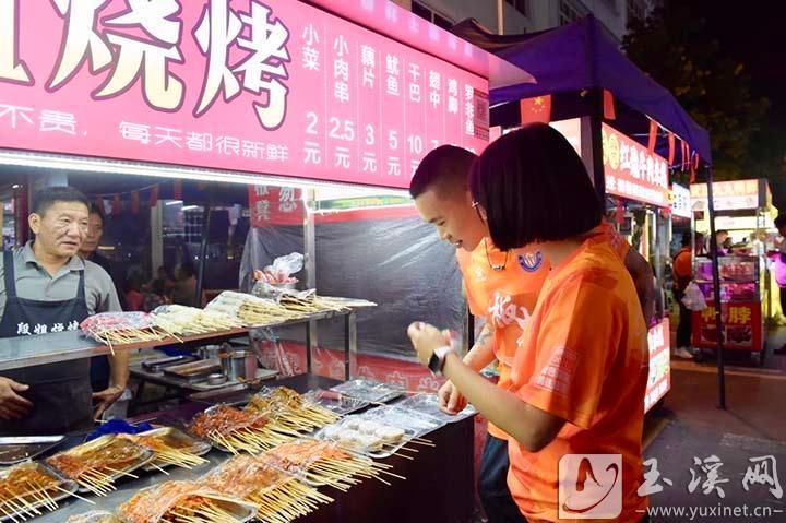 中甲联赛激战正酣，玉溪赛场外竟如此热闹  第2张