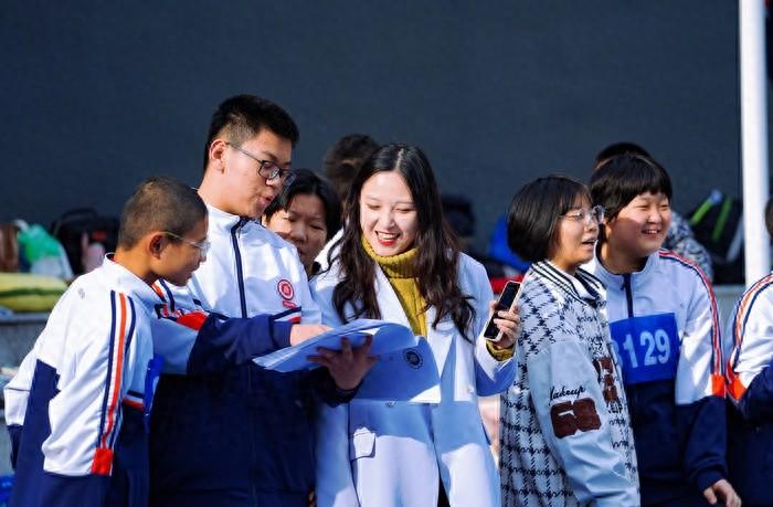 从教 8 年，她是如何让学生快乐成长的？  第1张