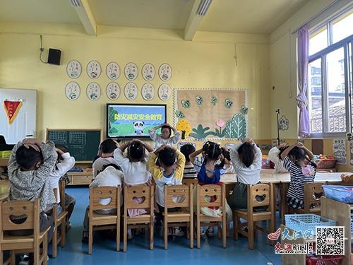 章贡区第六保育院开展防灾减灾活动，孩子们竟这样做  第2张