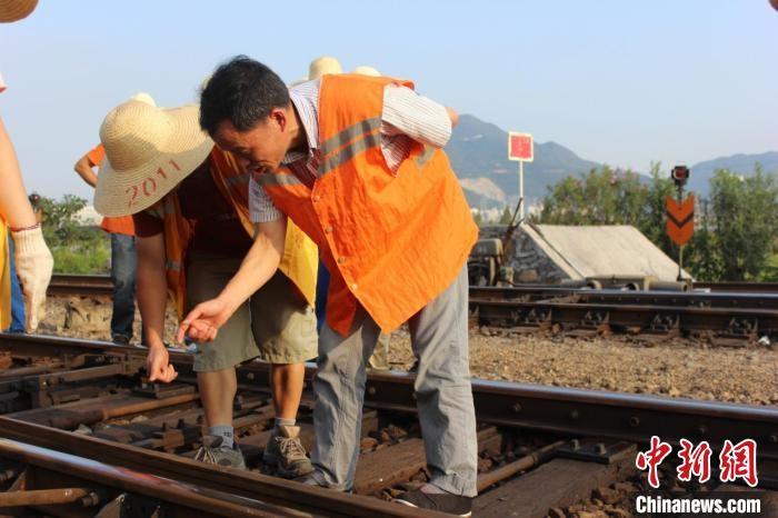 34 年！从北交大到金温铁道，他为何如此执着？  第2张