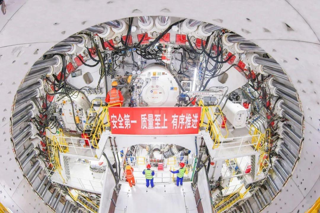 地下 30 多米深处，山河号盾构机昼夜不停，奏响黄河下的劳动大合唱  第3张