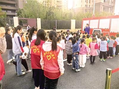 11 月全国消防宣传月，郑东新区白沙镇开展消防宣传活动，筑牢消防安全防线  第1张
