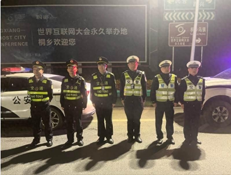 桐乡开展联合整治行动，严厉打击两客一危非法运输行为  第1张