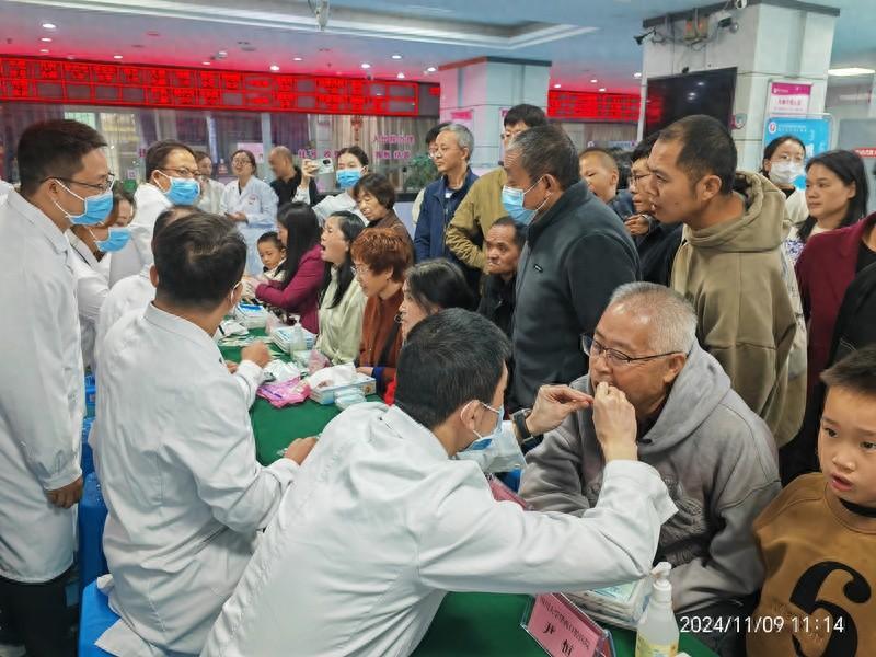 川大华西口腔医院与德阳口腔医院联手，这场义诊活动你参加了吗？