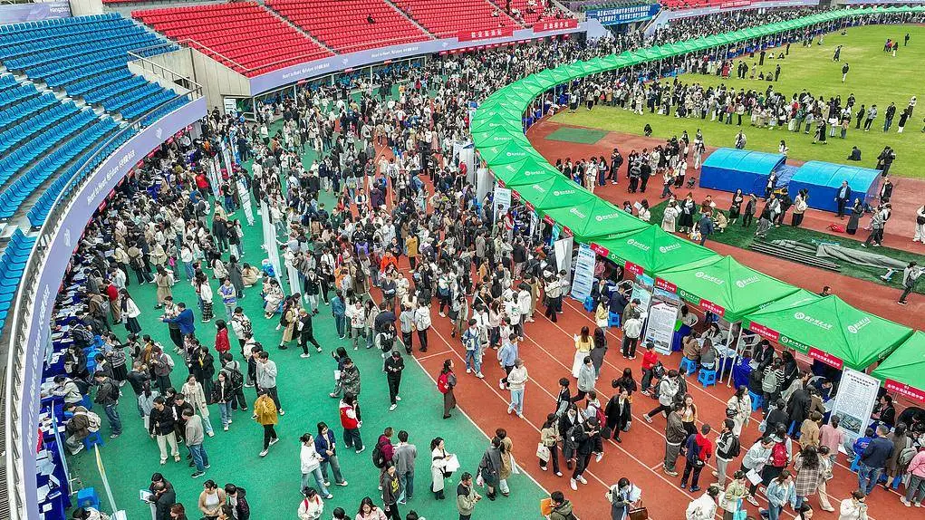 2025 届高校毕业生规模预计达 1222 万人，就业工作该如何开展？