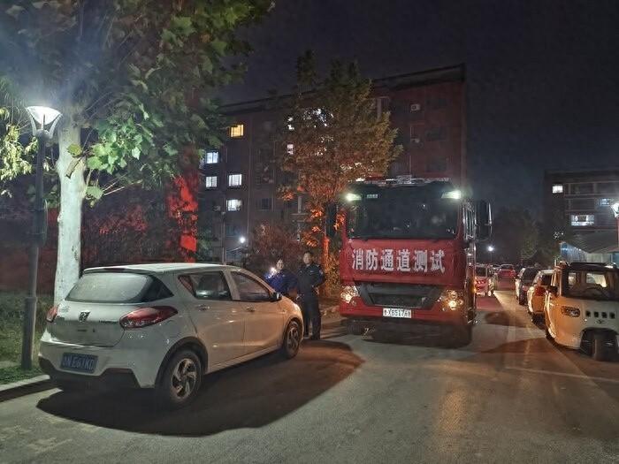 消防通道堵塞何时休？运河消防救援大队开展测试工作，确保生命通道畅通无阻  第1张