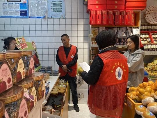 社区调解工资纠纷，水果店老板为何拒绝支付员工劳动报酬？