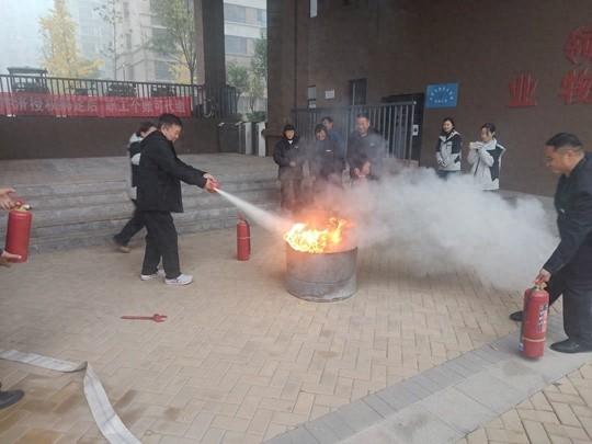 秋冬防火形势严峻，中牟县狼城岗镇这样筑牢消防安全防火墙
