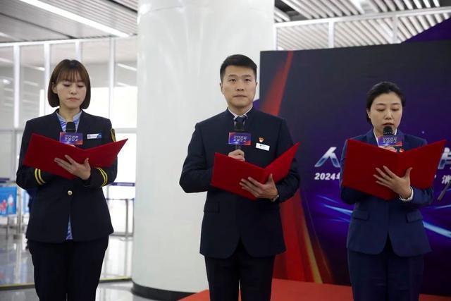 北京地铁消防宣传月活动盛大开启，百座地铁站千人志愿行，你参与了吗？  第4张