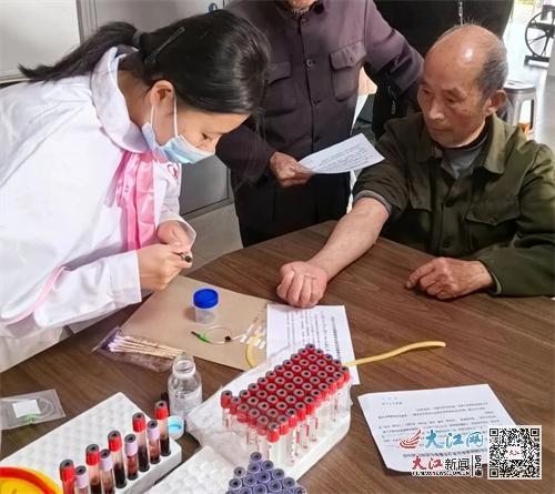 源南乡迎来新生志愿服务力量，南丁格尔志愿服务队用中医助老送健康  第3张
