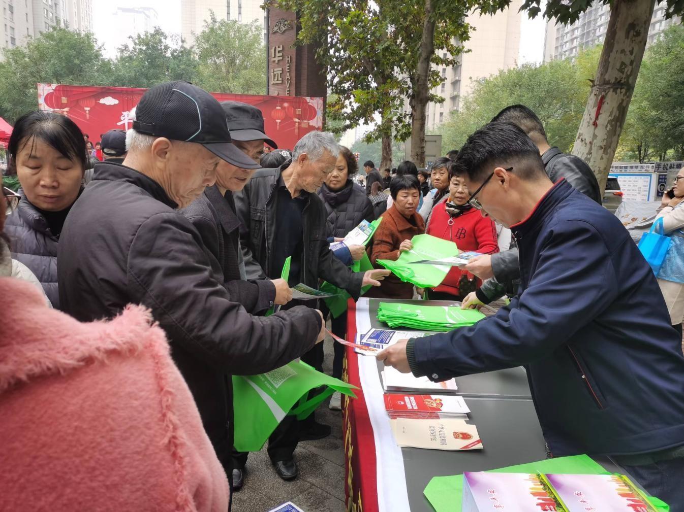11 月 14 日，未央区辛家庙街道平安建设展风采，文艺汇演聚人心  第3张