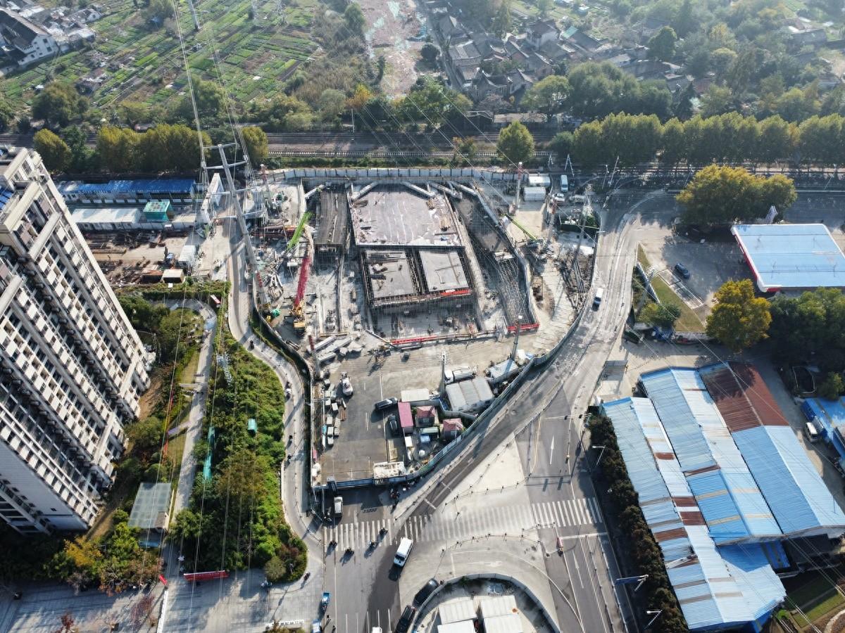 宁马城际双向盾构仅几百米！凤集大道下穿宁芜铁路隧道工程加速冲刺，下月全面完成